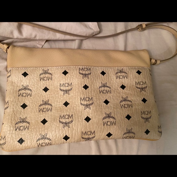 MCM purse - Picture 4 of 5